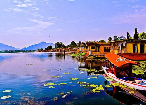 BEAUTI OF KASHMIR & LADAKH